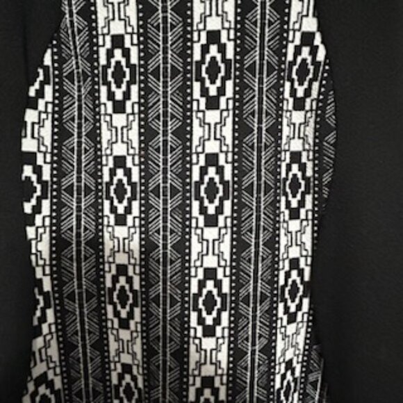 Myth Dress, Size Medium - Picture 3 of 3